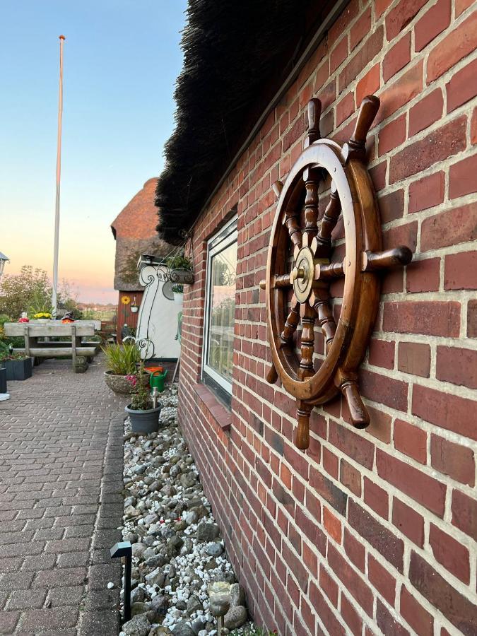 Friesenhof Kueper Apartment Dagebull Bagian luar foto
